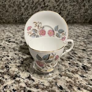 Vintage Crownford Fine Bone China Tea Cup & Saucer Set Made In England